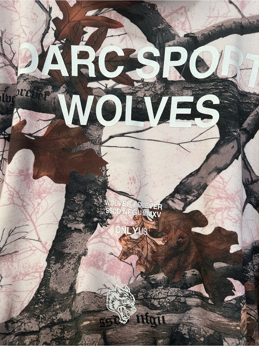 DARC SPORT WOLVES "PIERCE" PINK CAMO HOODIE - Picture 6 of 7